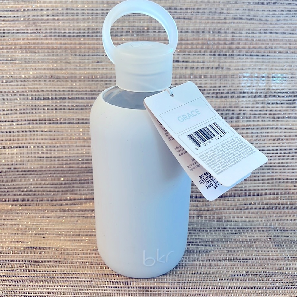 Bkr 16oz/500ml in Color Grace. NWT.